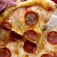 Soho Pizza ทองหล่อ