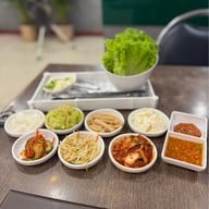 Seoul Korean BBQ Restaurant 서울 (โซลบาบีคิว บ.โคบราเทอร์) -
