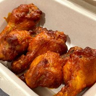 Soho Pizza ทองหล่อ