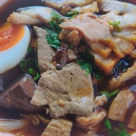 ก๋วยจัั๊บอู่ทอง