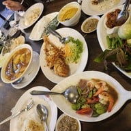 เมนูของร้าน ครัวคุณอิ้น ซอยประดิษฐมนูธรรม 23