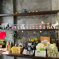 Somewhere Home Cafe สวนหลวง