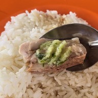 เมนูของร้าน เล้าฮ้งเชียง ข้าวมันไก่ หมูกรอบ หมูแดง พุทธมณฑลสาย 2