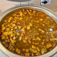 บาร์ขนมจีนบุฟเฟ่ต์ ถนนกาญจนาภิเษก