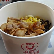 โทมาโตนู้ดเดิ้ล ซอยธนิยะ