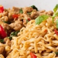 เน้นกะเพราพริกแห้ง