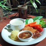 Brownie Steak & Bakery -