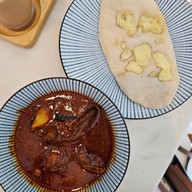 ฌาบีบี เฮ้าส์ จุฬา12  สวนหลวงสแควร์