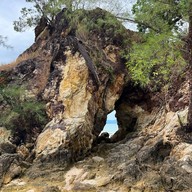 หินทะลุ อ่าวเขาควาย