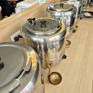 บาร์ขนมจีนบุฟเฟ่ต์ ถนนกาญจนาภิเษก