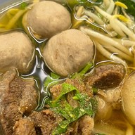 โกเด้ง โฮเด้ง ก๋วยเตี๋ยวเนื้อ ก๋วยเตี๋ยวหมู บูรพา 18