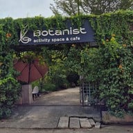 Botanist activity space & cafe