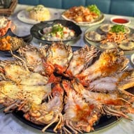 ณ คลองวาฬ