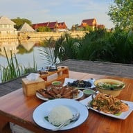 ร้านโป๊ะปลาทู แม่กลอง สาขาแม่กลอง