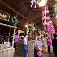 ตลาดเช้าริมธาร โอ๊ะป่อย