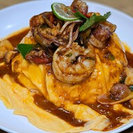 เมนูของร้าน วารีธารา บรรทัดทอง อาหารทะเลพื้นบ้าน วารีธารา