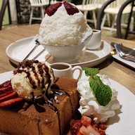 Afternoon Bar & Bistro