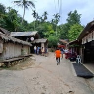 หมู่บ้าน ไทยมอญ บ้านห้วยน้ำใส สวนผึ้ง