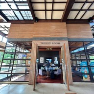เมาน์เท่นครีกกอล์ฟรีสอร์ทแอนด์เรสซิเด้นซ์