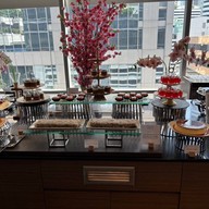 Four Points by Sheraton Bangkok Ploenchit เพลินจิต