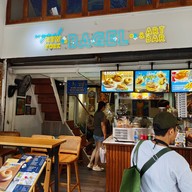 หน้าร้าน Bagel And Art Bar jatujak
