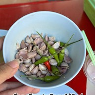 ร้านข้าวมันไก่ เจ๊ไร (สิมิลัน)