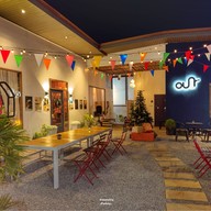 OUUR wine bar & restaurant