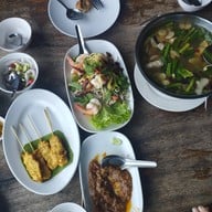 เมนูของร้าน ครัวนพรัตน์ (Nopparat Restaurant)  ครัวนพรัตน์