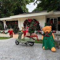 Phli : ผลิ 봄  at Dollaya