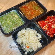 ล้นหม้อ  (เอาถ่าน บรรทัดทอง)