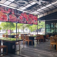 บรรยากาศ Potetato Restaurant &Cafe