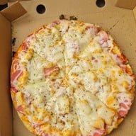 Toon&Field Pizza  ปากน้ำ