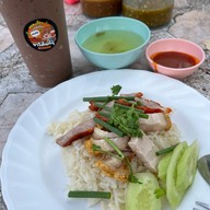 แม่เมชาใต้-ชาชัก (วงเวียนน้ำพุเยื้องๆอเมซอน)