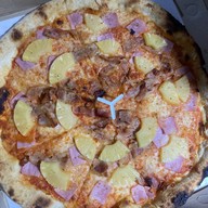 premium craft pizza บางนา