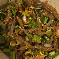 กุ้งเต้นปากเจ่อ 88 Backyard CNX