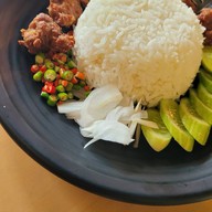 Pier 35 (เพียร์ 35)