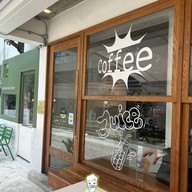 F.I.X. Coffee (Saladaeng) - Sarasin Saladaeng 1