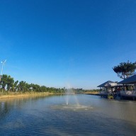 ออมศิลป์ คาเฟ่