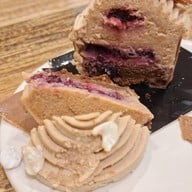 เมนูของร้าน Saruda Finest Pastry ถนนเส้นนิมมาน