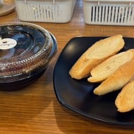 El Tapeo - Spanish Eatery and Wine Bar ทองหล่อ