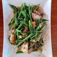 เมนูของร้าน ครัวผักกูด ทองผาภูมิ
