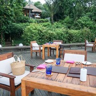 Dining On The rock  Six Senses Samui