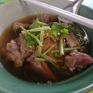 เมนูของร้าน เกาเหลาเนื้อวัวไร้เทียมทานราชวัตร