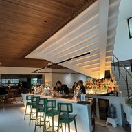 Tree O’Clock Gallery & Restaurant สำนักงานใหญ่