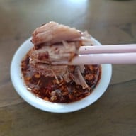 เมนูของร้าน ก๋วยเตี๋ยวเนื้อเจ๊ผอม ตลาดปีระกา