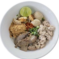 เตียง ก๋วยเตี๋ยวต้มยำมะนาวสด