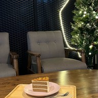 BROTHERS & SISTER CAFE -