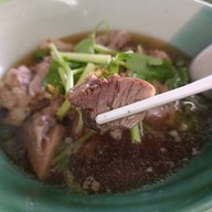 เมนูของร้าน เกาเหลาเนื้อวัวไร้เทียมทานราชวัตร