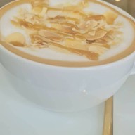 De Facto อาหารไทย กาแฟสด รังสิต คลอง3