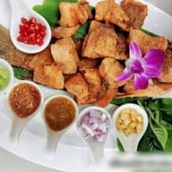ครัวอารายา Araya Cafe and Restaurant